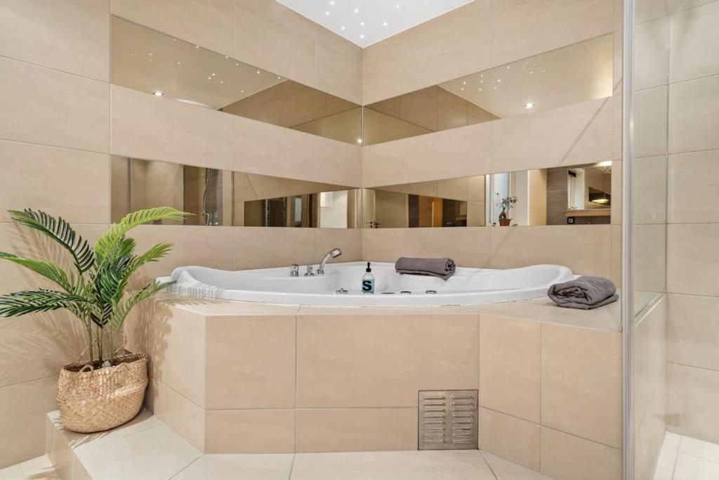 Апартаменти Penthouse Leilighet 200 Kvm Vakker Sjoutsikt. Берген Екстер'єр фото